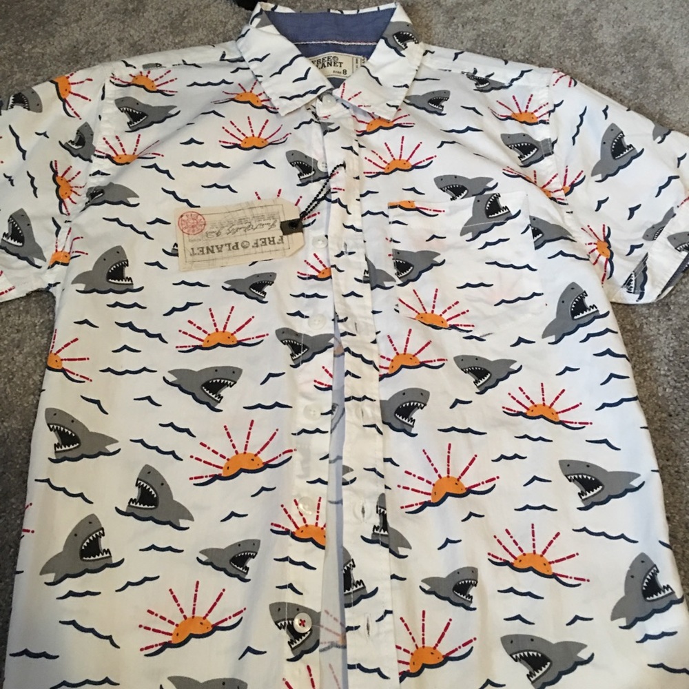 boys free planet short sleeve button down